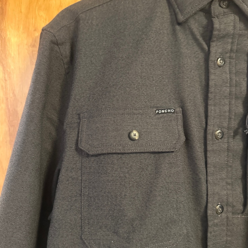 Poncho Outdoors Flannel - Men’s Small - Picture 3 of 4